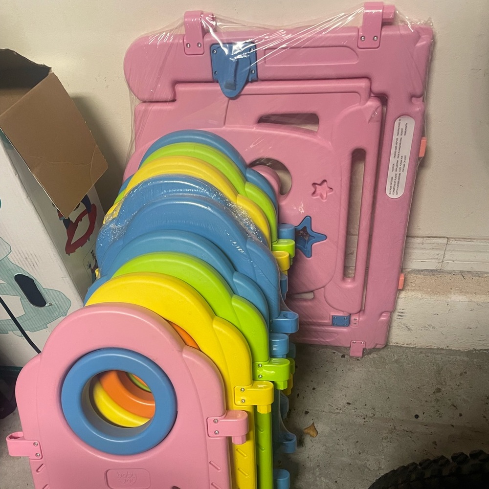 Baby play pin